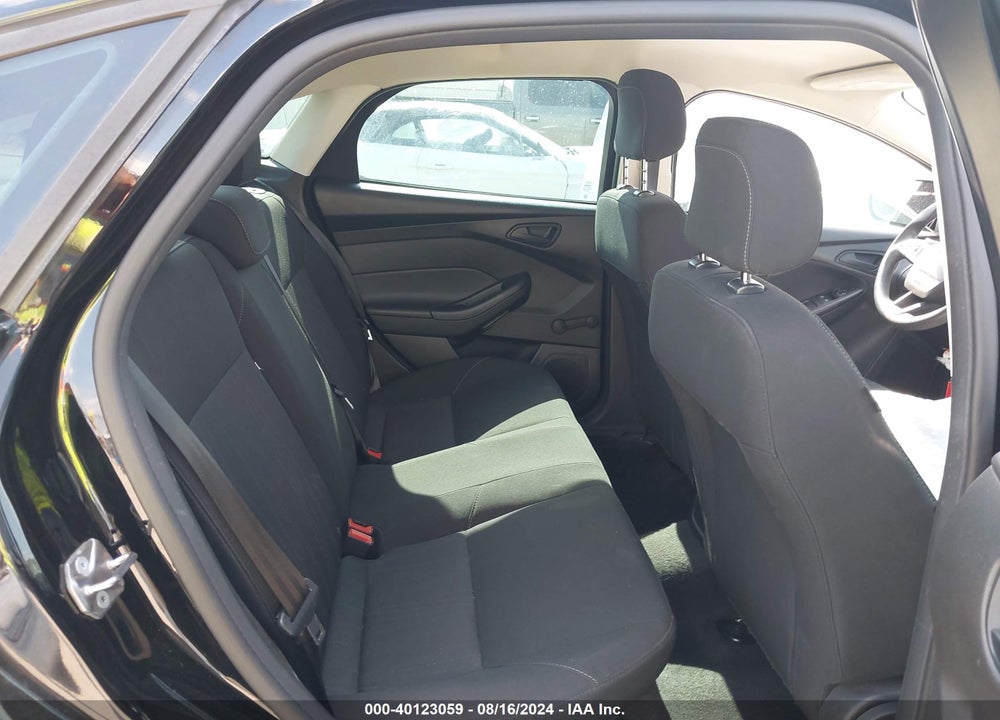 2018 FORD FOCUS S VIN: 1FADP3E21JL286651