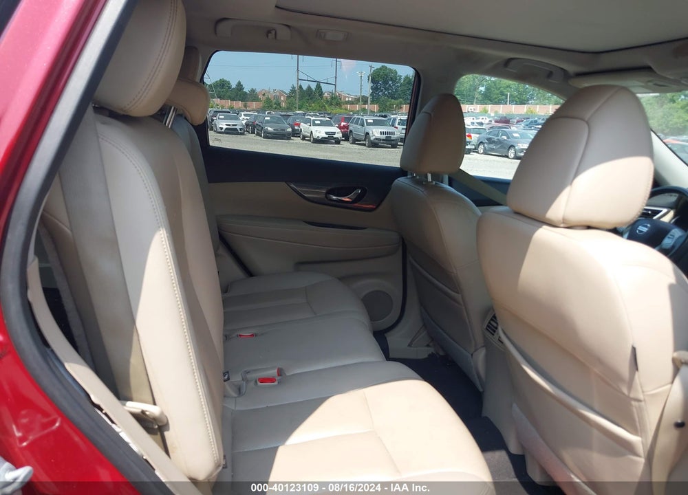 2016 NISSAN ROGUE SL VIN: 5N1AT2MV1GC843612