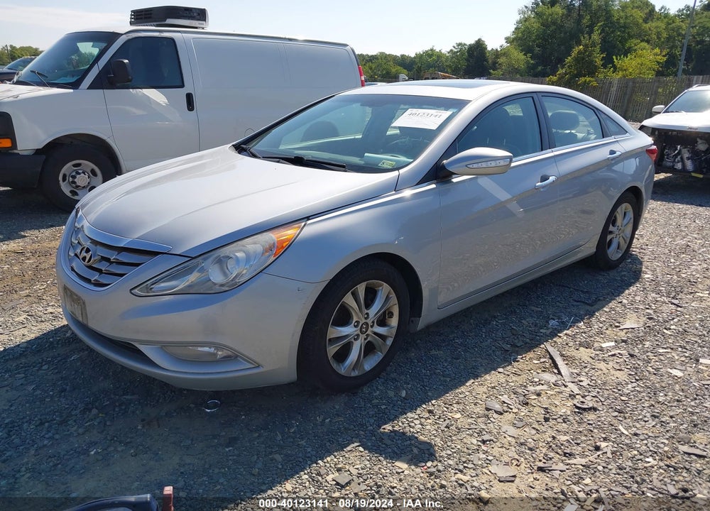 2011 HYUNDAI SONATA VIN: 5NPEC4AC1BH060582