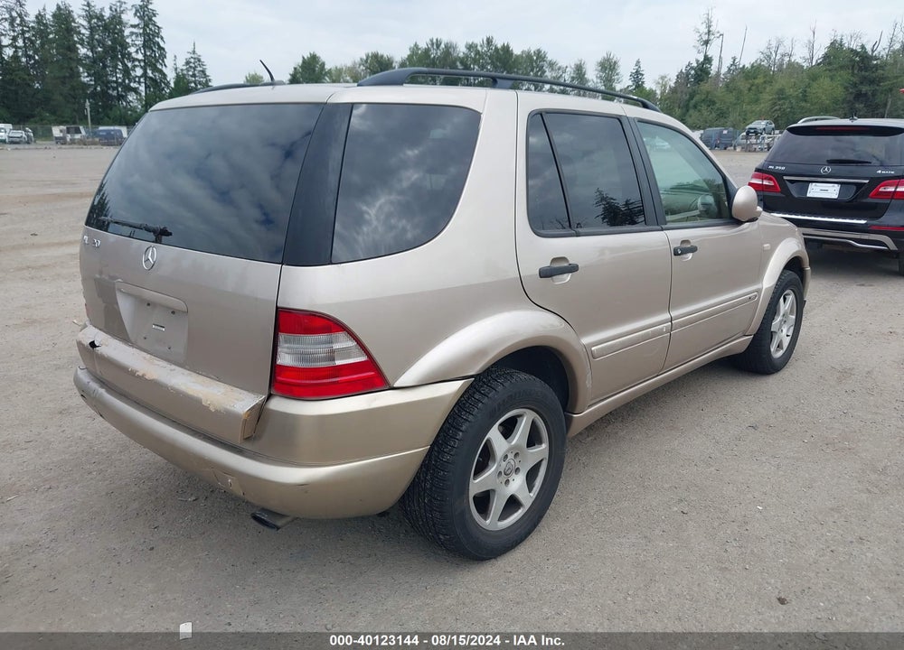 2001 MERCEDES-BENZ ML 320 VIN: 4JGAB54E01A265204