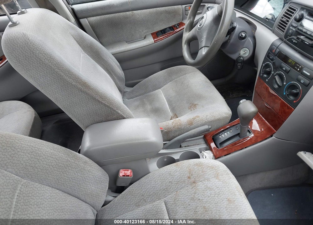 2004 TOYOTA COROLLA LE VIN: 1NXBR32EX4Z257136