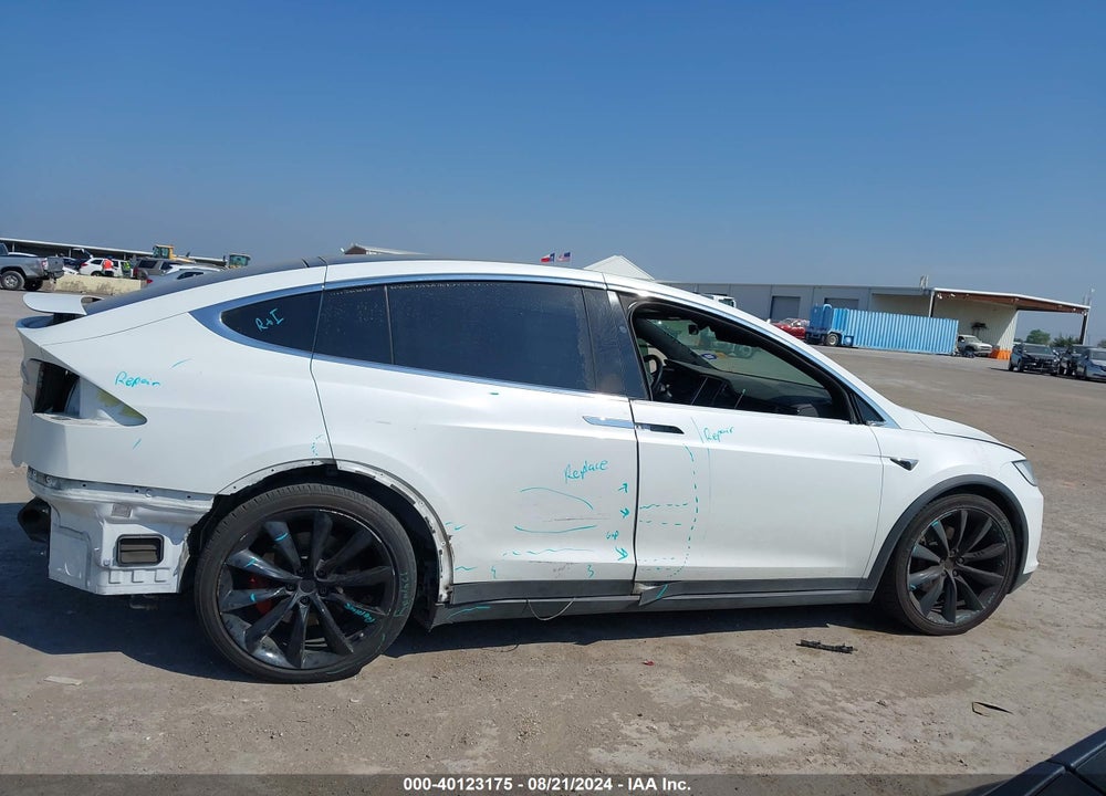 2018 TESLA MODEL X 100D/75D/P100D VIN: 5YJXCBE26JF087949