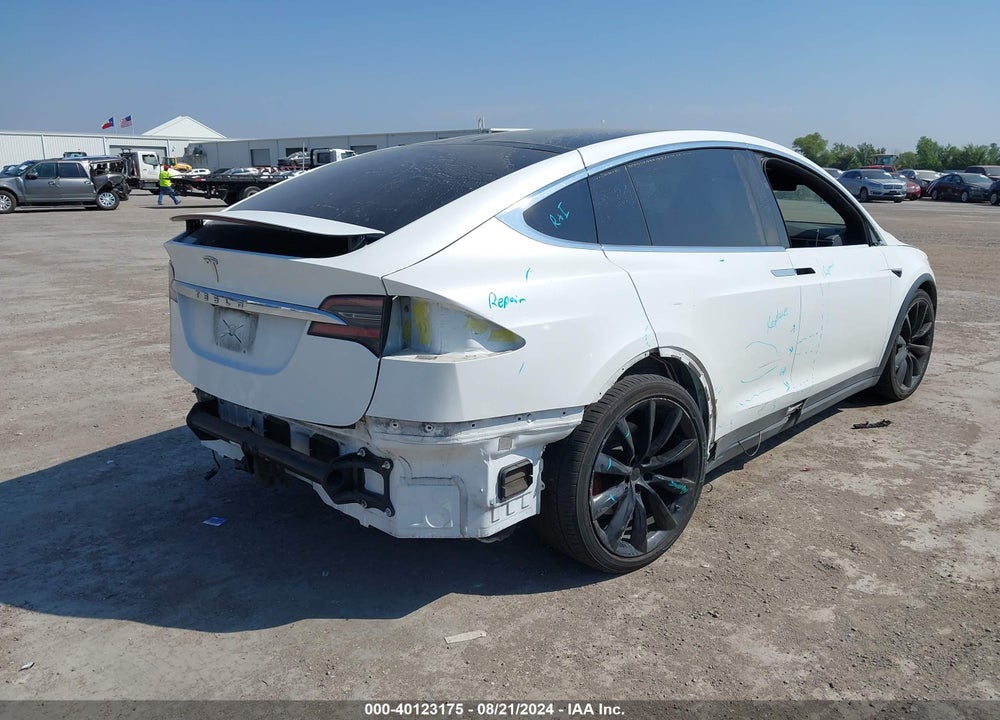 2018 TESLA MODEL X 100D/75D/P100D VIN: 5YJXCBE26JF087949