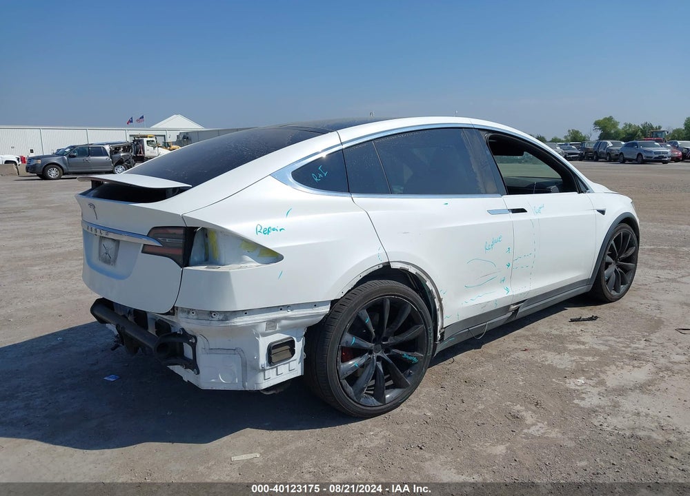 2018 TESLA MODEL X 100D/75D/P100D VIN: 5YJXCBE26JF087949