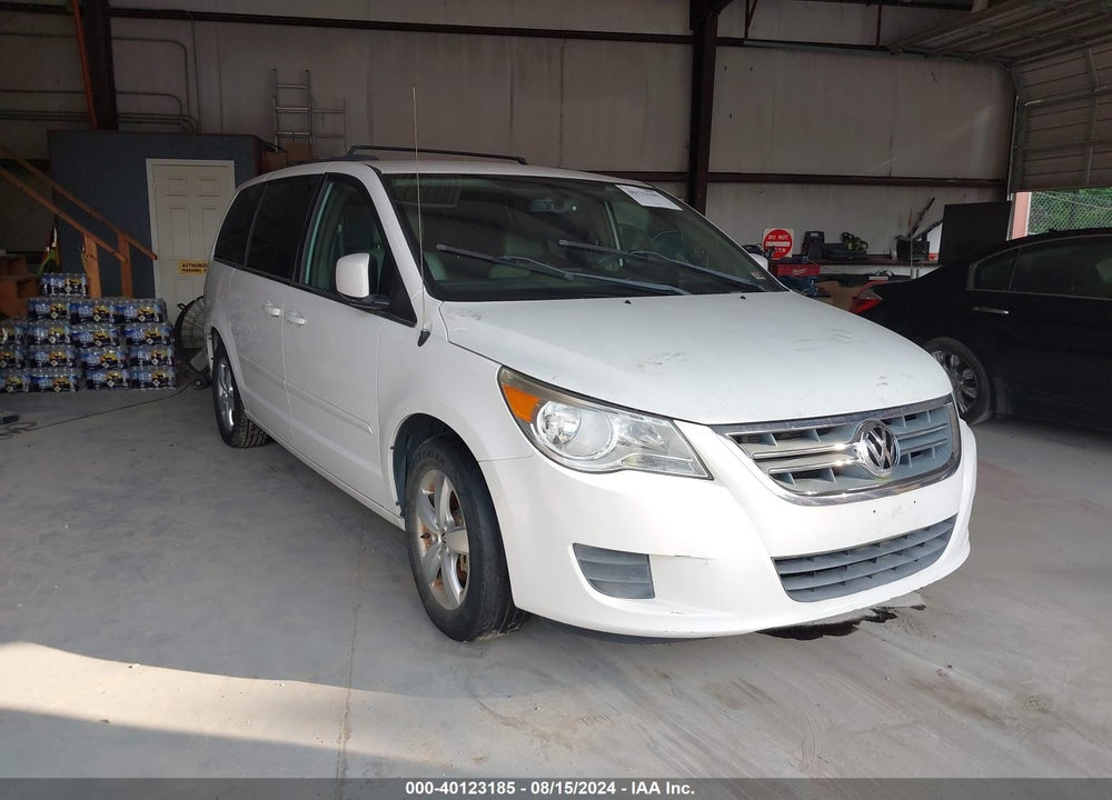 2011 VOLKSWAGEN ROUTAN SE VIN: 2V4RW3DG8BR766992