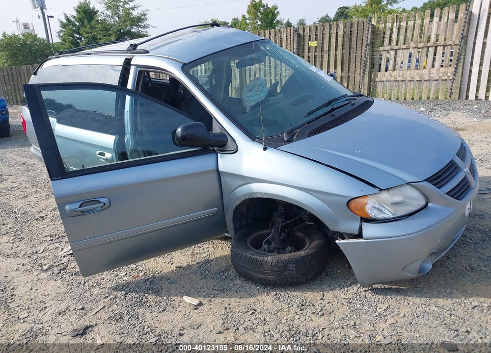 2005 DODGE GRAND CARAVAN SXT VIN: 2D4GP44L75R459080