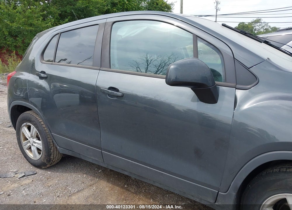 2020 CHEVROLET TRAX FWD LS VIN: 3GNCJKSB5LL272546
