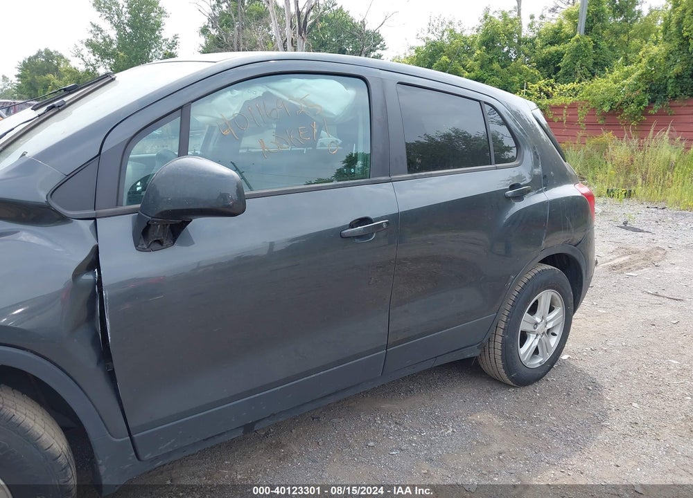 2020 CHEVROLET TRAX FWD LS VIN: 3GNCJKSB5LL272546