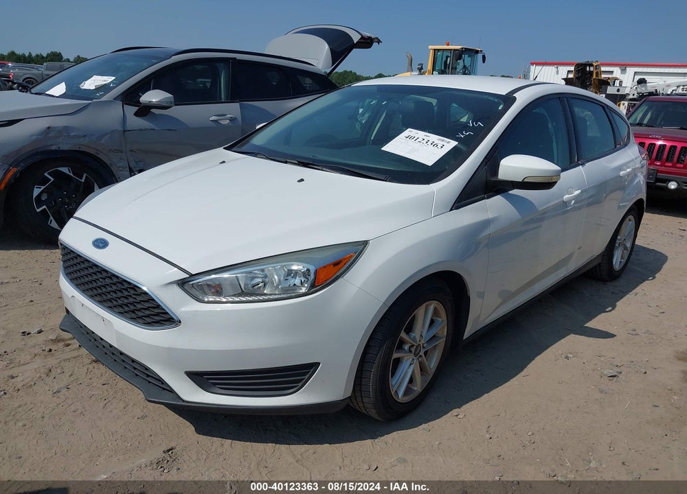 2015 FORD FOCUS SE VIN: 1FADP3K27FL306980