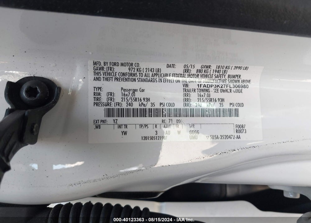 2015 FORD FOCUS SE VIN: 1FADP3K27FL306980