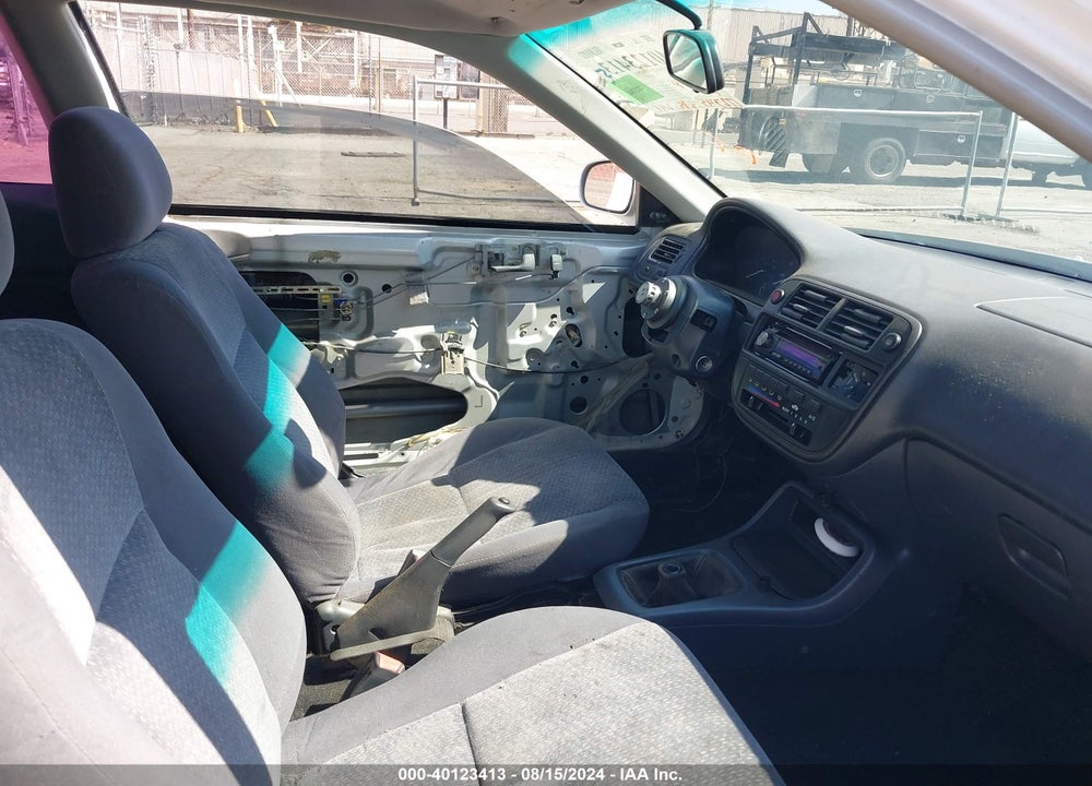 1998 HONDA CIVIC CX VIN: 2HGEJ6323WH121680