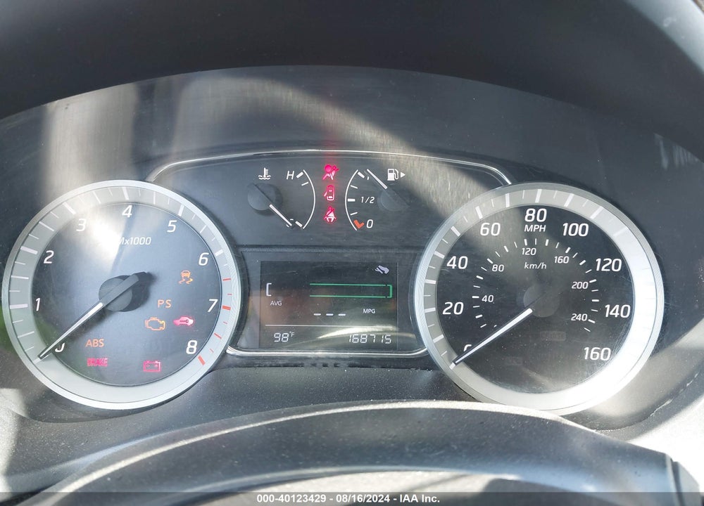 2014 NISSAN SENTRA VIN: 3N1AB7AP5EY321325