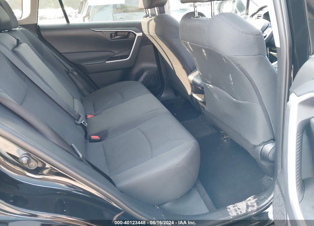 2020 TOYOTA RAV4 LE VIN: 2T3F1RFV1LW135812