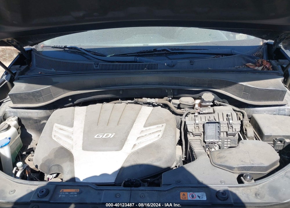 2015 KIA SORENTO LX V6 VIN: 5XYKT4A71FG639008