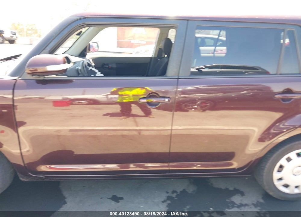 2008 SCION XB VIN: JTLKE50E181046157