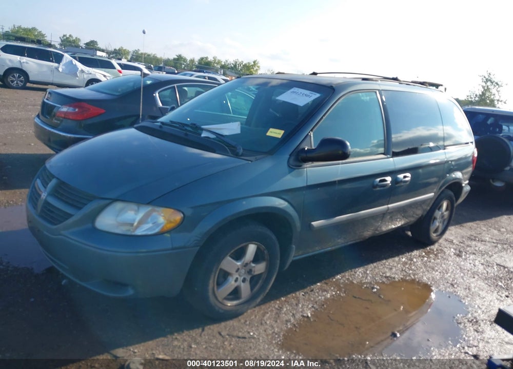 2005 DODGE CARAVAN SXT VIN: 1D4GP45R75B195960