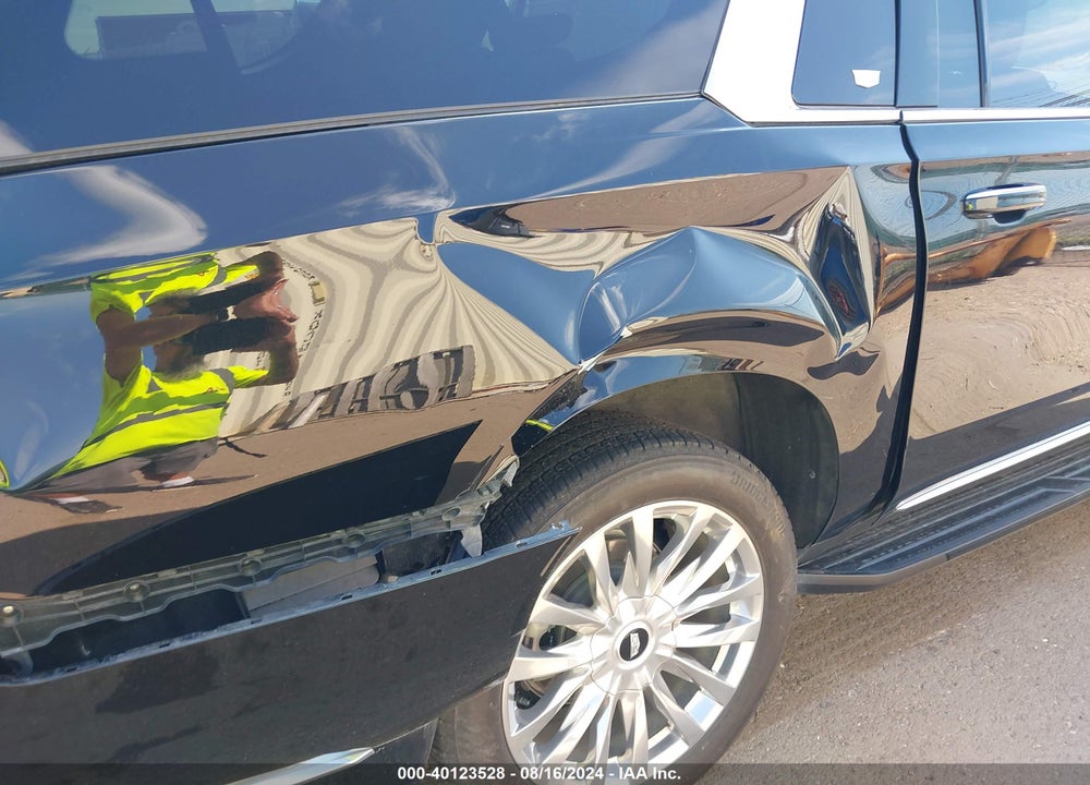 2023 CADILLAC ESCALADE ESV 4WD PREMIUM LUXURY VIN: 1GYS4KKL9PR137616