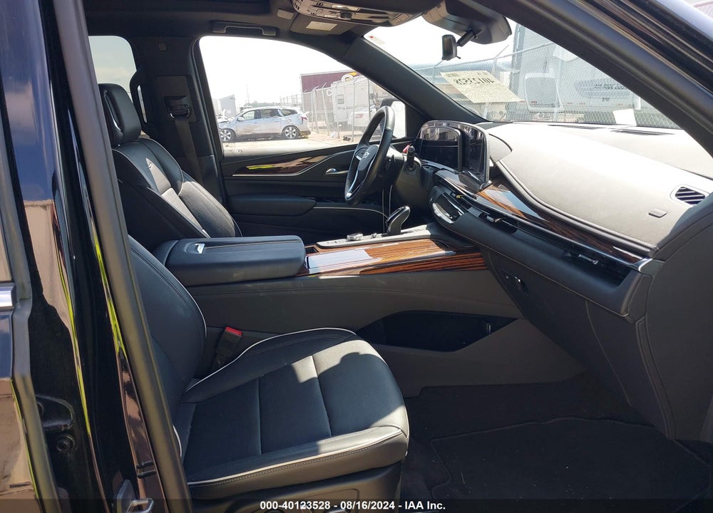 2023 CADILLAC ESCALADE ESV 4WD PREMIUM LUXURY VIN: 1GYS4KKL9PR137616