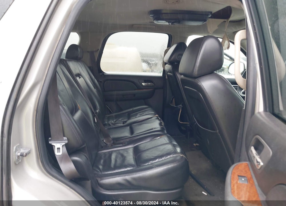 2007 GMC YUKON SLT VIN: 1GKFC13077J102052