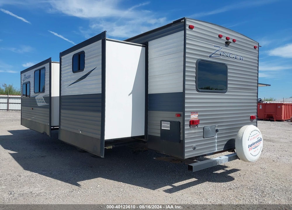 2018 ZINGER ZR328SB VIN: 4YDT32820JS371698