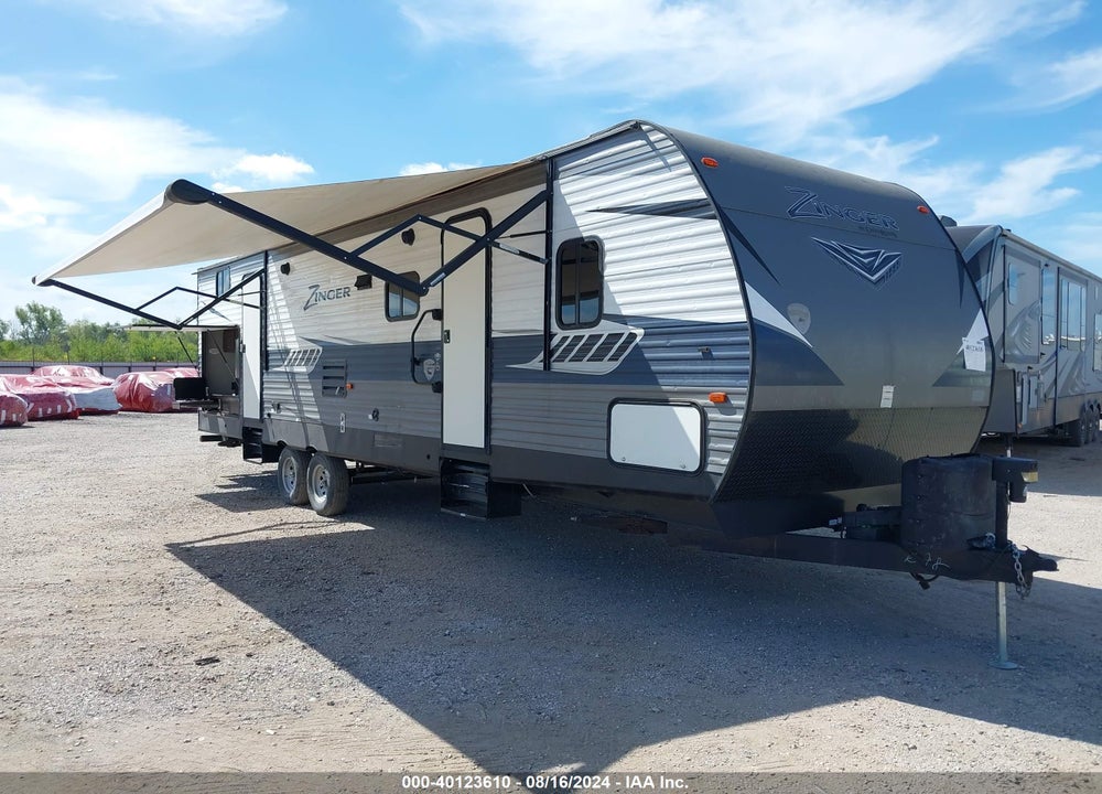 2018 ZINGER ZR328SB VIN: 4YDT32820JS371698