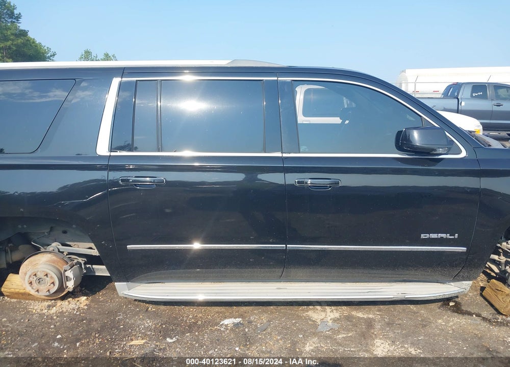 2015 GMC YUKON XL 1500 DENALI VIN: 1GKS2JKJ5FR223495