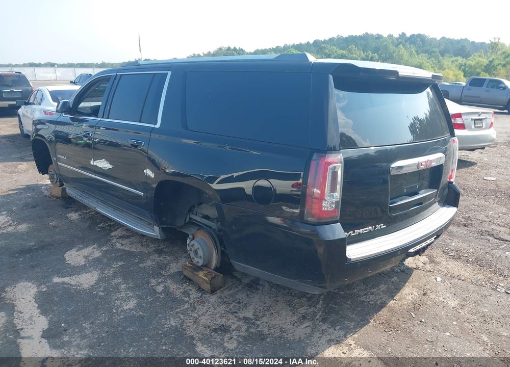 2015 GMC YUKON XL 1500 DENALI VIN: 1GKS2JKJ5FR223495