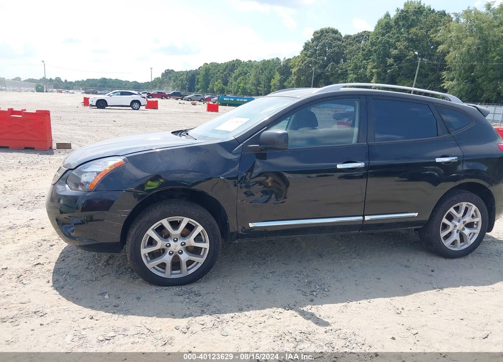 2015 NISSAN ROGUE SELECT S VIN: JN8AS5MV4FW758256