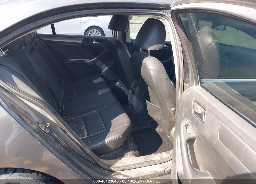 2013 VOLKSWAGEN JETTA 2.0L TDI VIN: 3VWLL7AJ6DM410533