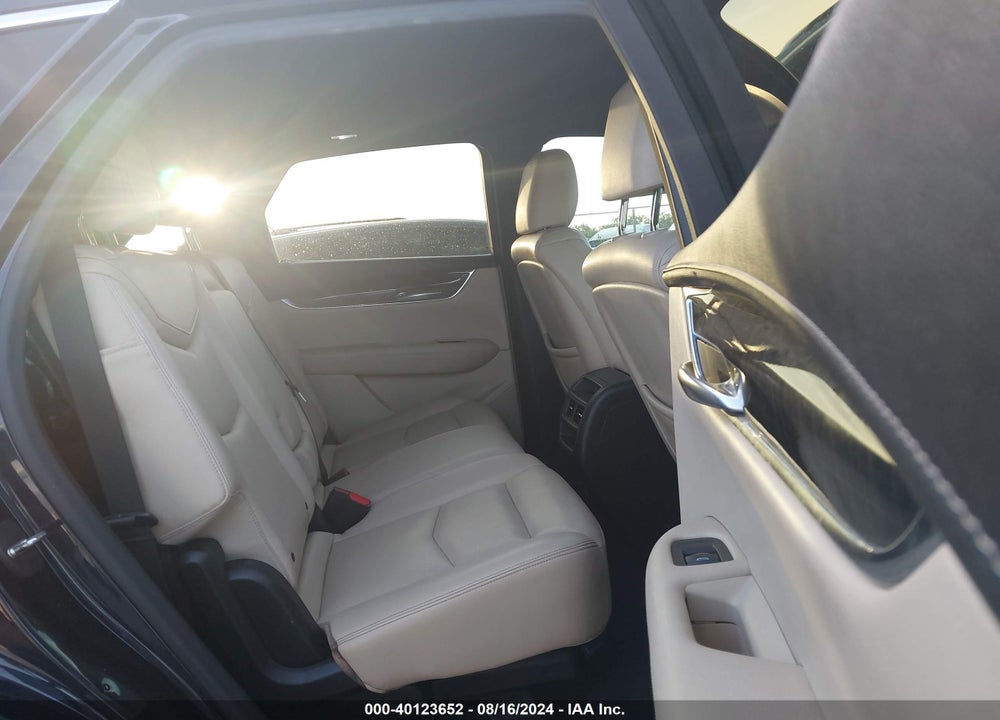2017 CADILLAC XT5 STANDARD VIN: 1GYKNARS8HZ192421