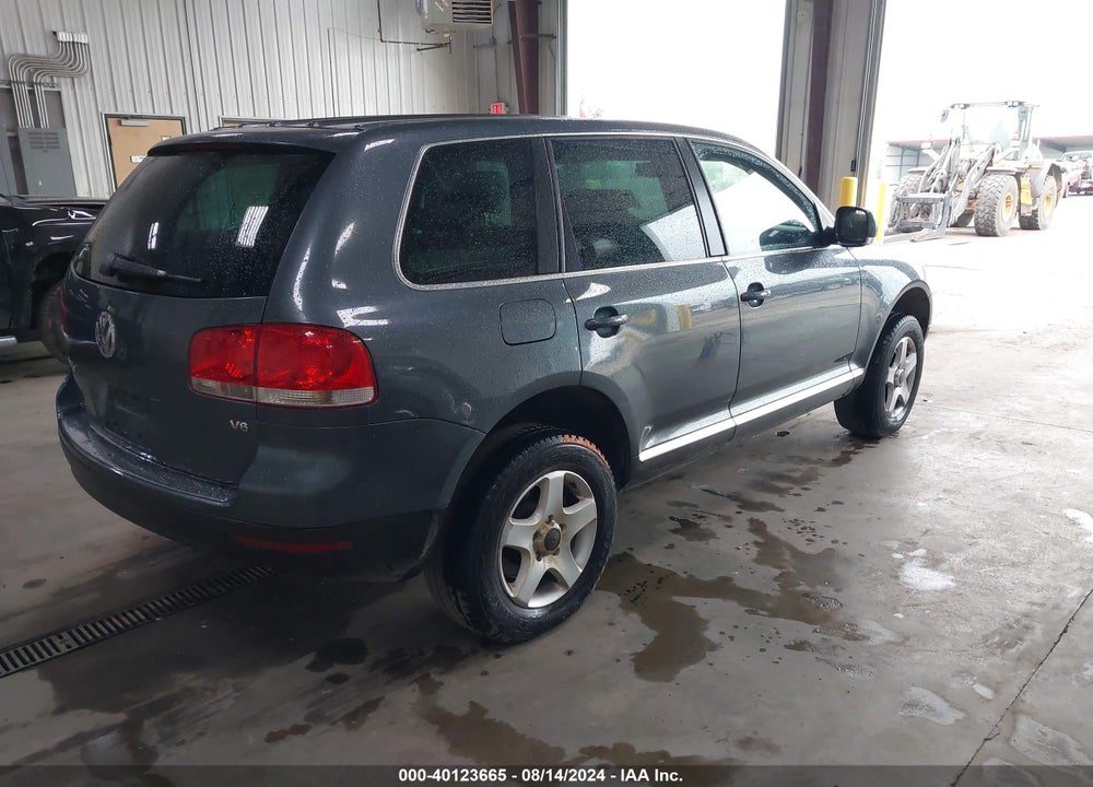 2005 VOLKSWAGEN TOUAREG VIN: WVGBG77L75D002269