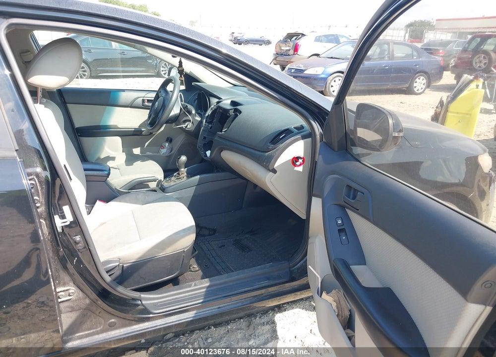 2012 KIA FORTE EX VIN: KNAFU4A21C5576402
