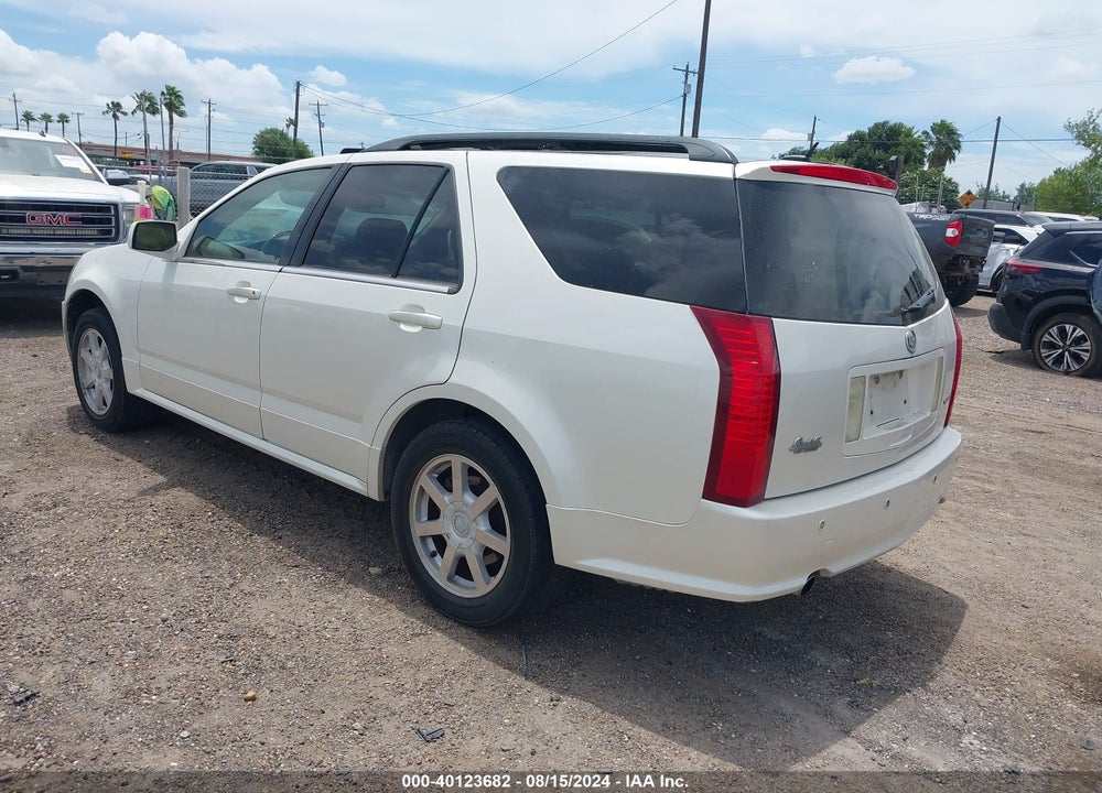 2005 CADILLAC SRX V6 VIN: 1GYEE637450215529