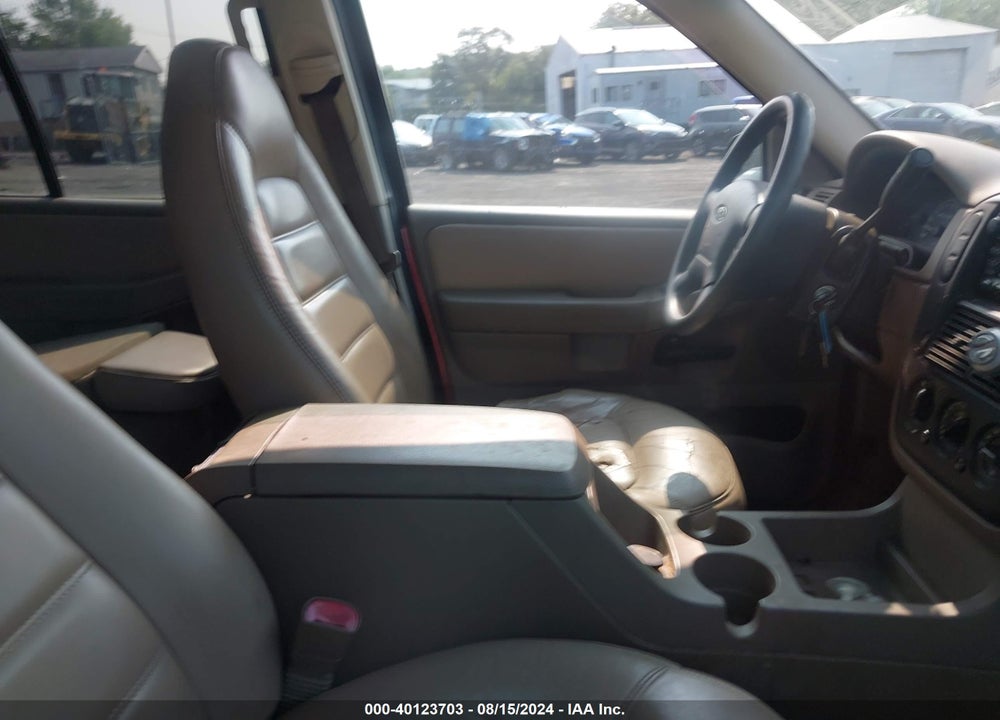 2002 FORD EXPLORER XLT VIN: 1FMZU73E22UB62201
