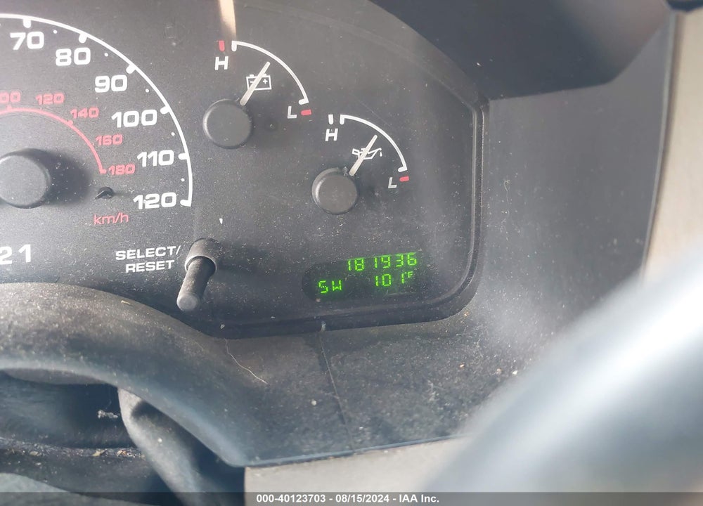 2002 FORD EXPLORER XLT VIN: 1FMZU73E22UB62201