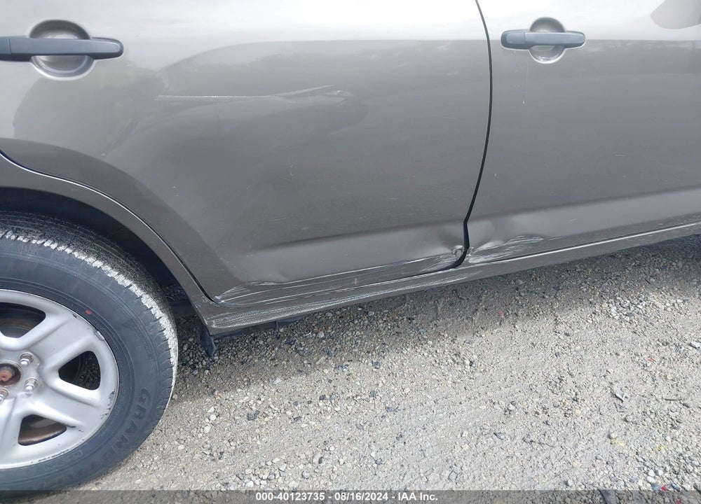 2011 TOYOTA RAV4 VIN: 2T3BF4DV1BW101955
