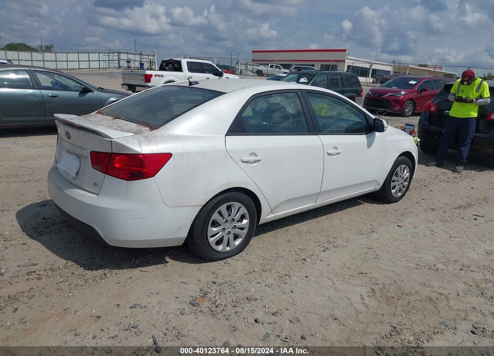 2013 KIA FORTE EX VIN: KNAFU4A29D5726290