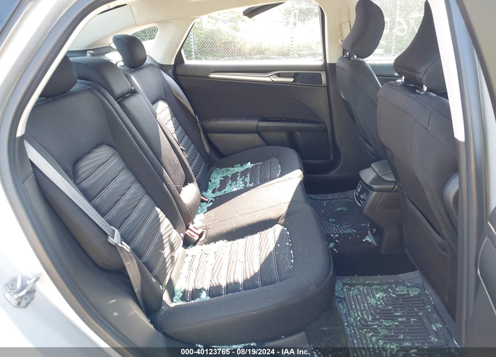 2016 FORD FUSION SE VIN: 3FA6P0HD9GR378086