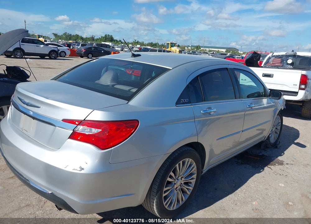 2012 CHRYSLER 200 LIMITED VIN: 1C3CCBCB0CN207738