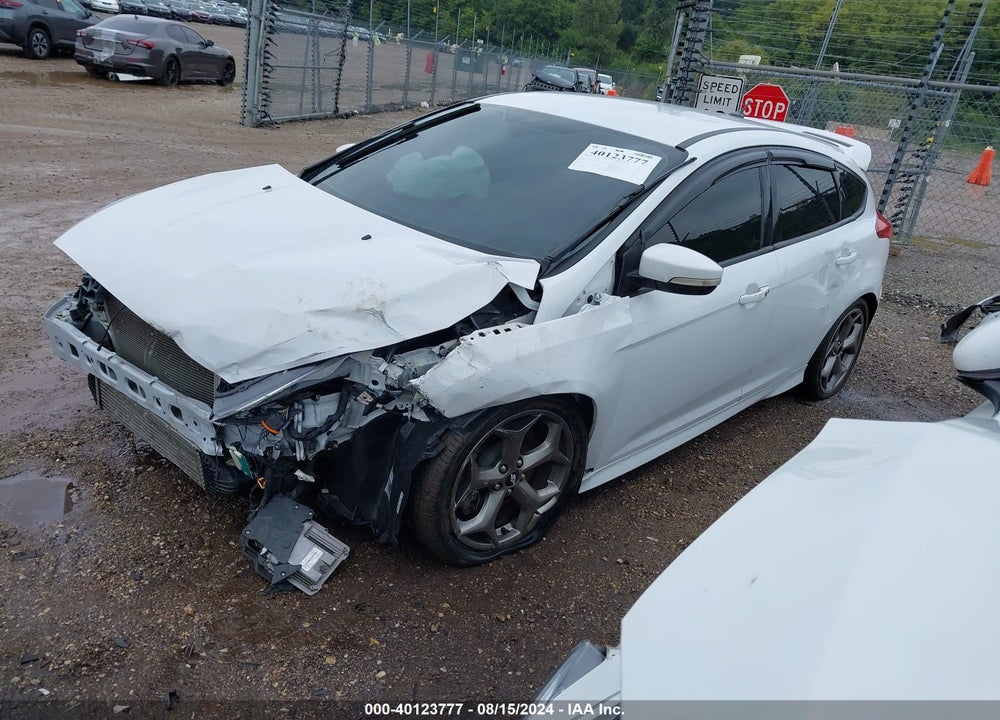 2018 FORD FOCUS ST VIN: 1FADP3L91JL309295