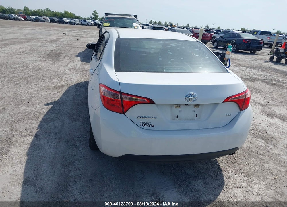 2019 TOYOTA COROLLA LE VIN: 5YFBURHE7KP885369