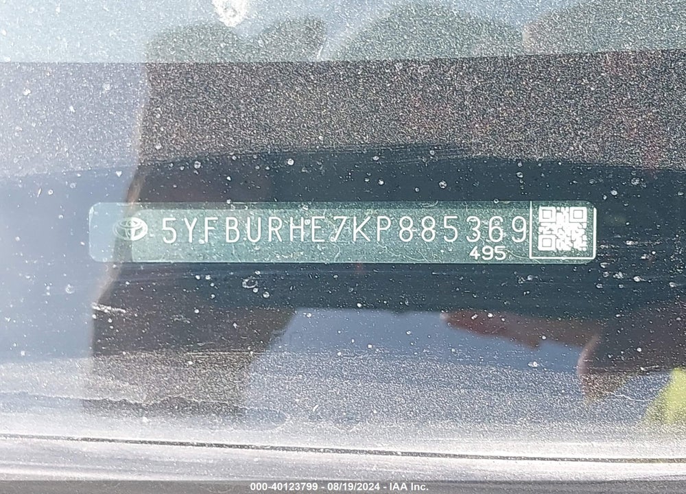 2019 TOYOTA COROLLA LE VIN: 5YFBURHE7KP885369