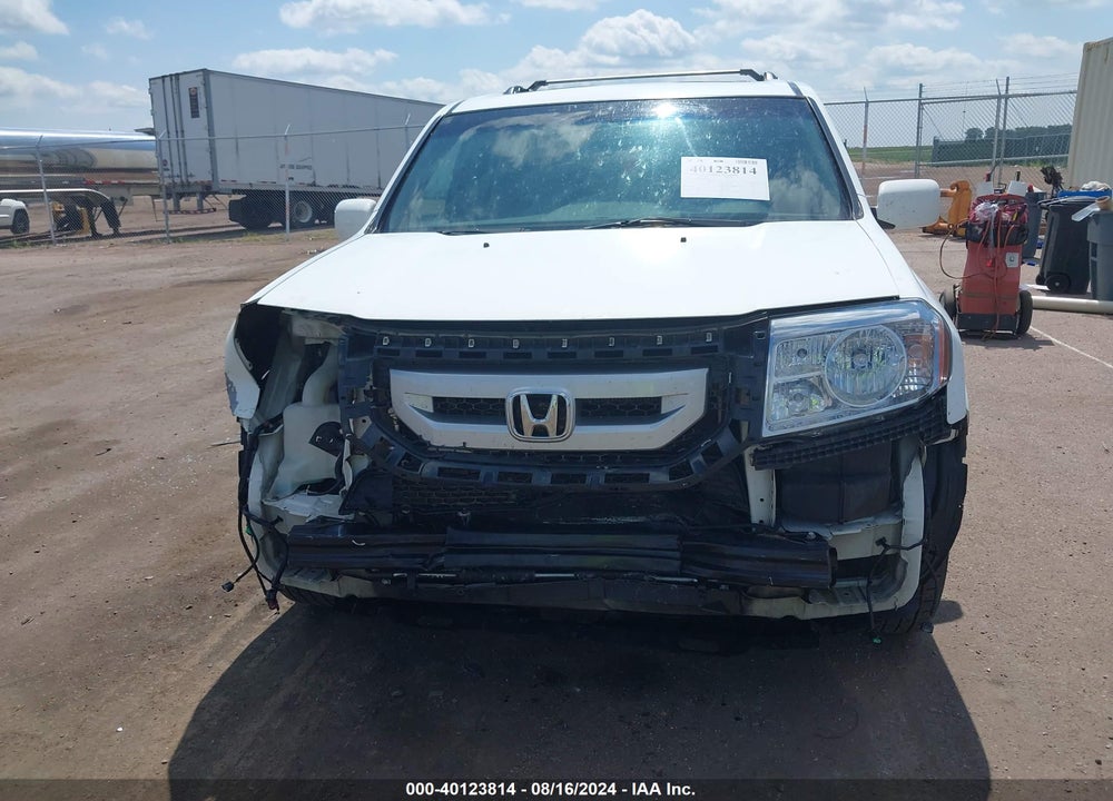 2010 HONDA PILOT TOURING VIN: 5FNYF4H90AB008727
