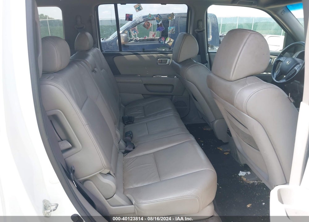 2010 HONDA PILOT TOURING VIN: 5FNYF4H90AB008727