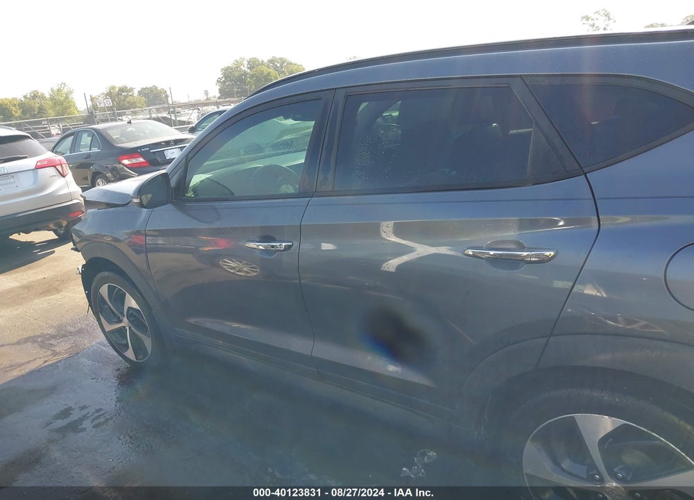 2016 HYUNDAI TUCSON LIMITED VIN: KM8J33A29GU148174