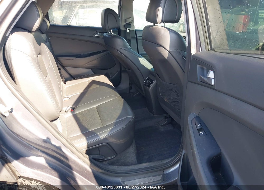 2016 HYUNDAI TUCSON LIMITED VIN: KM8J33A29GU148174