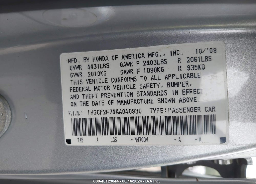 2010 HONDA ACCORD 2.4 EX VIN: 1HGCP2F74AA040930