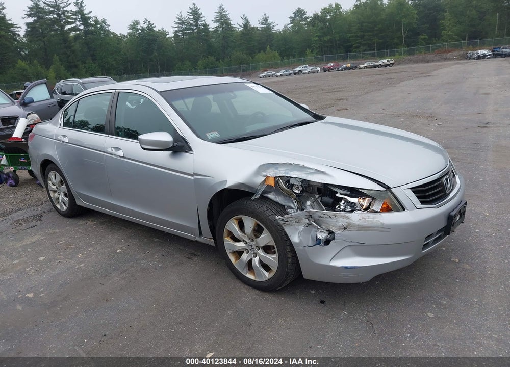 2010 HONDA ACCORD 2.4 EX VIN: 1HGCP2F74AA040930