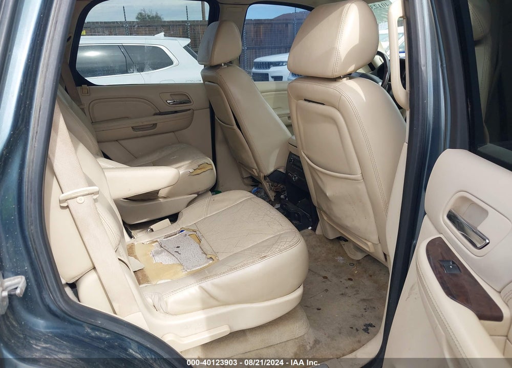 2008 CADILLAC ESCALADE STANDARD VIN: 1GYFK63878R256050