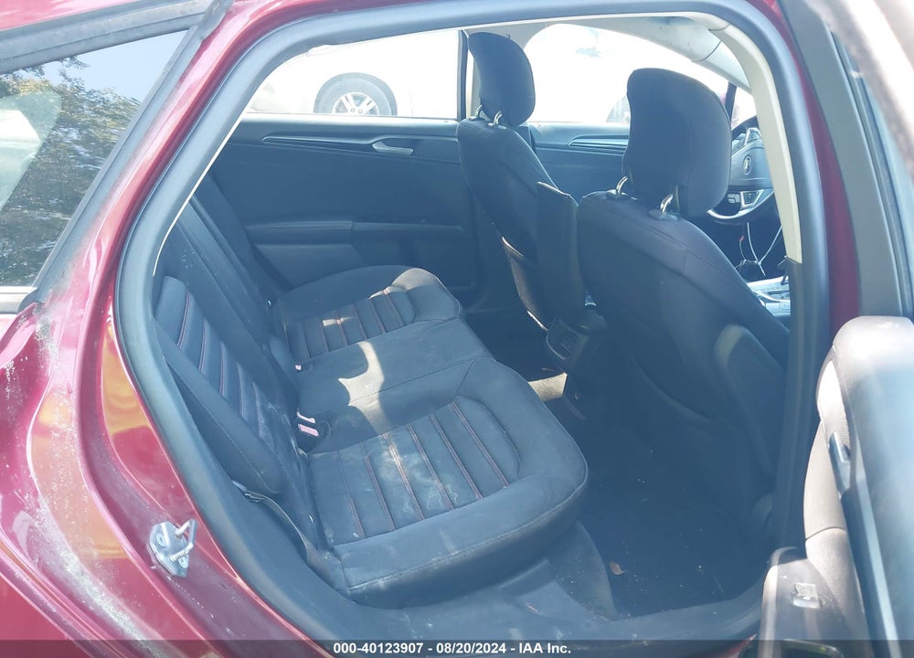 2013 FORD FUSION SE VIN: 3FA6P0HR4DR320569